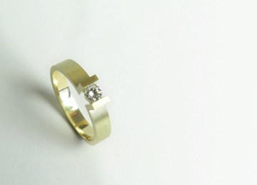 Solitair ring spanring_met_017_voor_site.jpg