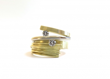 Haa Fantasie gouden wikkel ring wikkelring_met_diamant.jpg