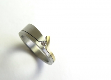 Titanium/geel goud ring 2 titanium_ring_mr_198.jpg