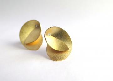 Geel gouden oorstekers met Diamant oorstekers_cardillac.jpg