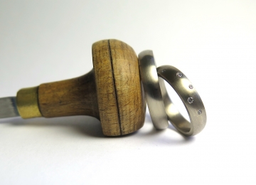Wit gouden trouwringen sterenhemelring_met_steker.jpg