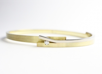 Slavenarmband geel met witgoud strakke_gouden_armband.jpg